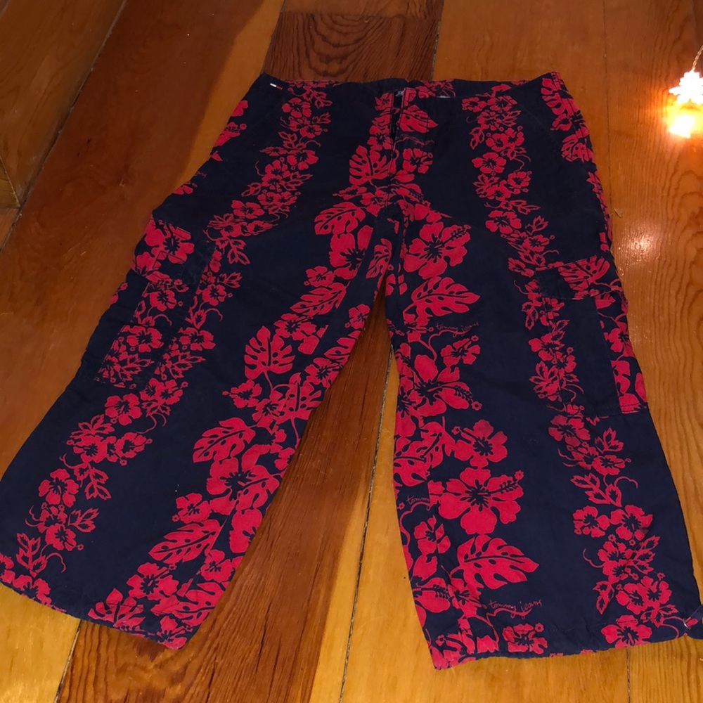 Tommy Hilfiger Hawaiian Floral Print Shorts